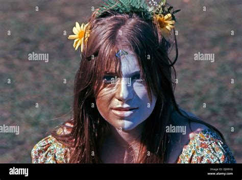 Vintage Flower Power 1960s Hippie Fashion Flowers Power Photos