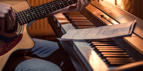 5 Reasons For Guitar Players To Take Piano Lessons - The Guitar Journal