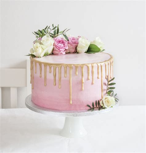 Ombre Cake With Gold Drip Effect Birthday Cake Girls Girl Cakes Cake