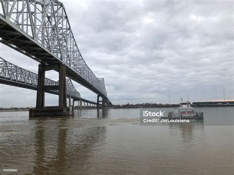 Twin Span Bridges Cross The Mississippi River In New Orleans Stock