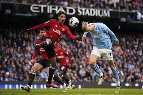 Manchester United Sepakat Berpisah Dengan Raphael Varane Bola Net