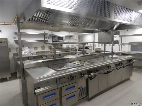L’inox, star des cuisines professionnelles - Paris Resto cuisines
