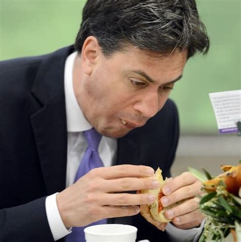 Poor Ed Miliband Struggles To Eat Bacon Sandwich In New Covent Garden