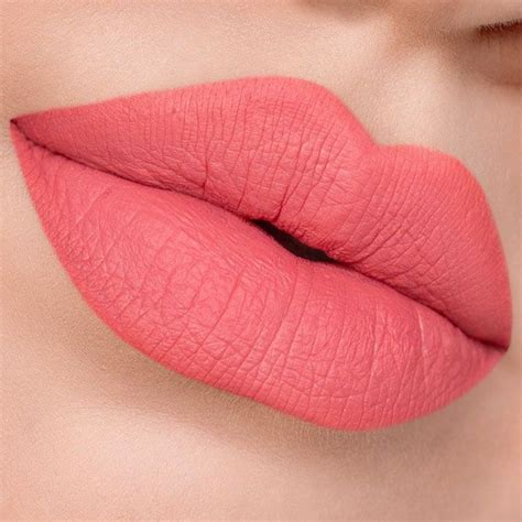 Beautiful Lipstick Makeup Tips To Ensure You Are Looking Fly Lip