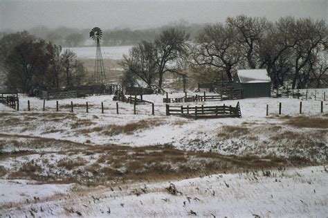 44 Snowy Farms Wallpaper