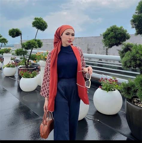 Pin By Molay On Alisa Fashion Hijab