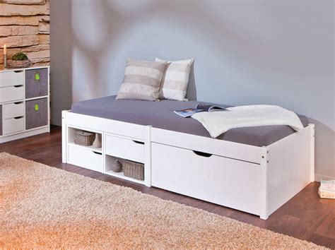 Weißes bett mit schubladen ergebnisse unser shop päsentiert hier unsere produkte zu ihrer suche nach weißes bett mit schubladen. Kinderbett VARUM 90 x 200 Kiefer massiv weiß lackiert mit ...