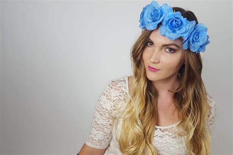 288 likes · 3 talking about this. Blue Rose Light Up Flower Crown | Led flower crown, Led ...