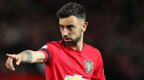 The manchester united and manchester city players acknowledge a minutes silence for the late colln bell of manchester city prior to the carabao cup semi final match between manchester united and manchester city at old trafford on january 6, 2021. Why Manchester City never considered a move for Bruno Fernandes | Sporting News Canada