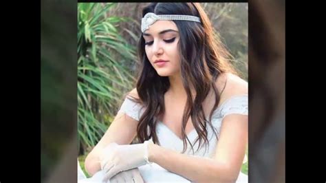 Hande erçel)‏ (من مواليد 24 نوفمبر 1993) هي ممثلة وعارضة أزياء تركية. احلى صور هاندا ارشال - YouTube