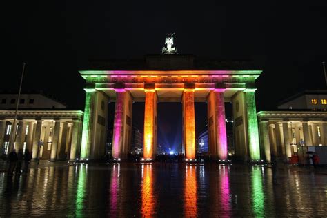Németország a kultúrturizmus kedvelőinek is állandó célpontja. Berlin, a kultúra, a művészet és a véget nem érő bulik ...