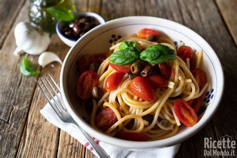 Spaghetti Con Pomodorini Olive E Capperi Ricetta In Minuti