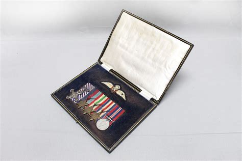 Ww2 British Dfc Medal Bar In Case Bm523 Time Traveler Militaria