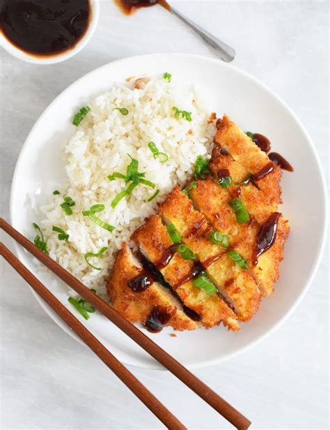 Who doesn't love a good piece of fried chicken? Chicken Katsu | Recipe in 2020 | Japanese dishes, Crispy ...