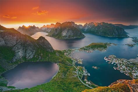 Reasons Why You Need To Visit The Lofoten Islands In Norway Hand