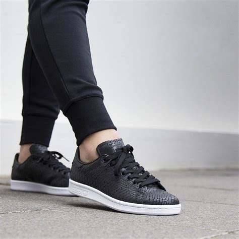 Browse by styles, colours, features and technologies or sports. amazonshoes | Sport shoes fashion, Adidas stan smith women ...