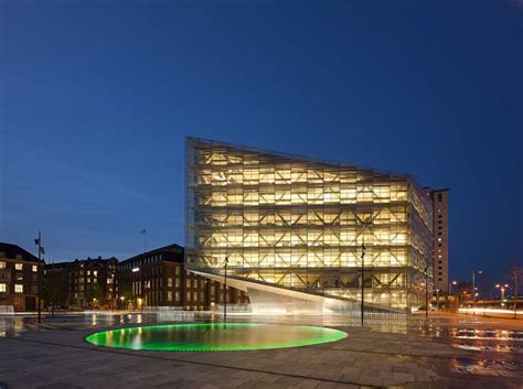 +45 70 10 90 00 business clients' tel: Nykredit Offices Copenhagen: HQ København - e-architect