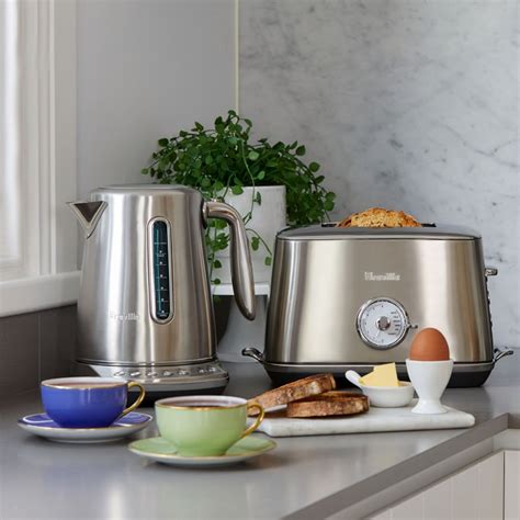 breville the smart kettle luxe brushed bke845bss espresso planet canada