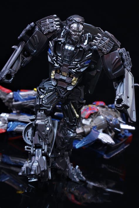 From security cameras to vaults and much more, keep your home and valuables safe no matter what. Transformers Studio Series Lockdown | Page 3 | TFW2005 ...