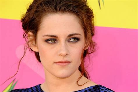 Kristen Stewart Paid By Middle Eastern Prince For Meet And