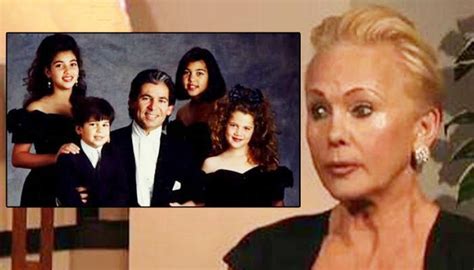 widow of the late robert kardashian claims kim s sex tape wouldn t have happened if he was alive