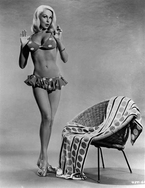 1000 Images About The Super Sexy 60s Sirens On Pinterest
