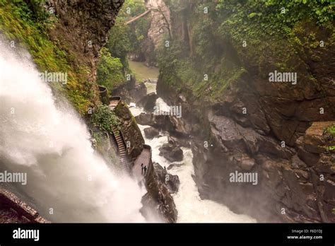 Pailon Del Diablo Diablos Caldero Cascada En La Selva Ecuatoriana