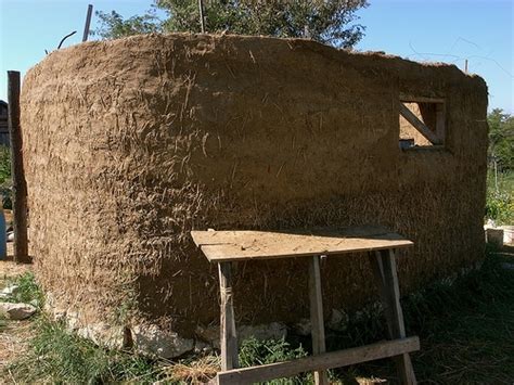 The Year Of The Mud Building A Cob House Documents Green