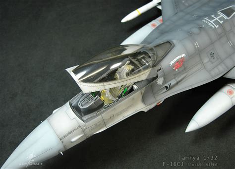 F 16cj Block 50 Tamiya 132