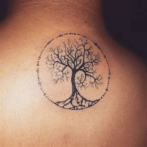45 Insanely Gorgeous Tree Tattoos On Back