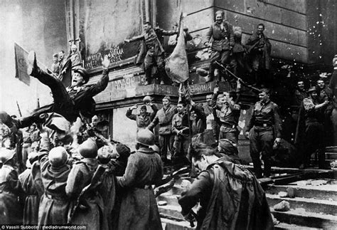 Storming Berlin Through The Eyes Of A Ww2 Soviet Soldier Daily Mail