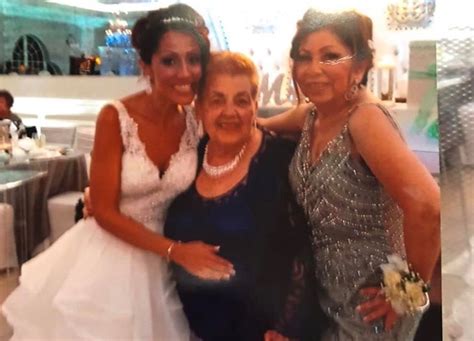 A tearful, powerful farewell to mom on FaceTime — and thanks to