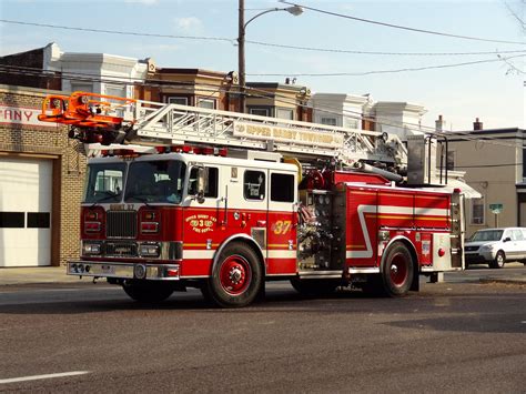 Udfd Quint 37 Fire Trucks Fire Apparatus Fire Rescue