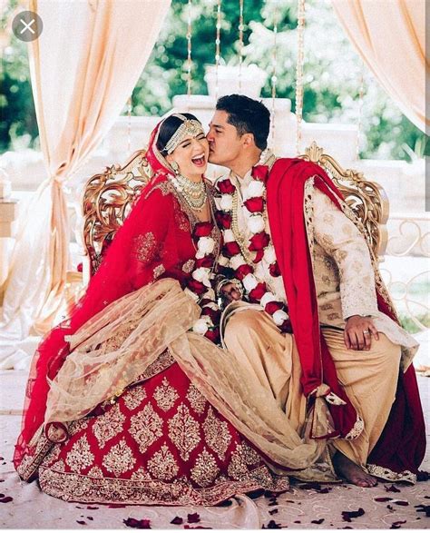 Indian Wedding Pictures Indian Wedding Poses Indian Wedding Couple