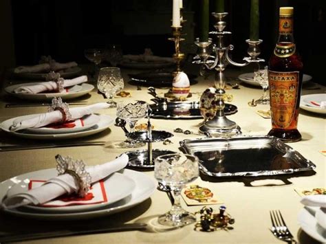Your Guide To Hosting The Perfect Luxury Dinner Party