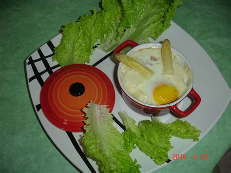 Oeufs cocottes et asperges aux morilles