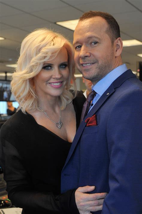 Donnie Wahlberg And Jenny Mccarthy 5 Fast Facts To Know