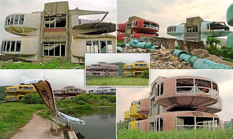 Photos Show Abandoned Sanzhi Pod City In Taiwan Holiday Homes Built