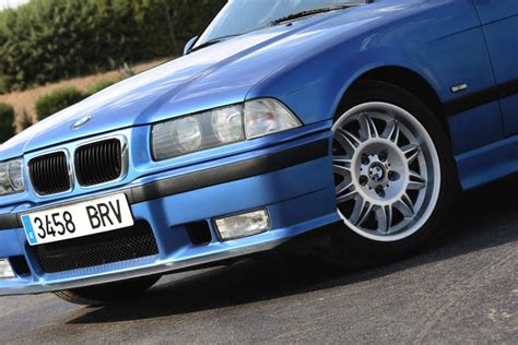Video 5 Reasons Why The Bmw E36 M3 Is Better Than The E46 M3 Bmw Guide