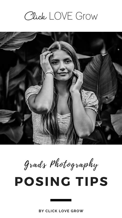 grads photography posing tips grad photography senior photography poses senior portraits girl