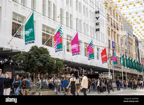 Christmas Shopping In Melbourne Christmas Decorations Outside Myer And