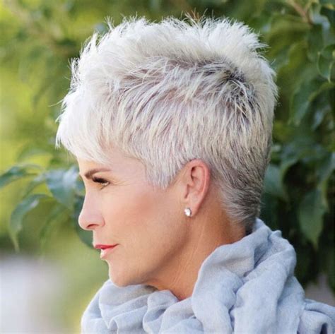 Short Hairstyles 2019 For Women Over 50