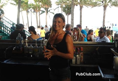 Fort Lauderdale Nightlife Bars Clubs Beach Dives And Entertainment