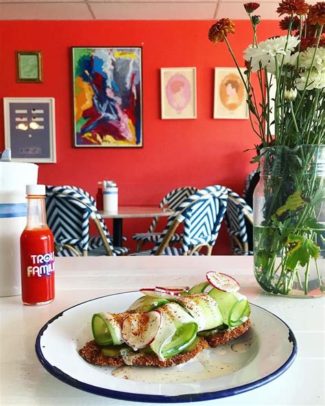 Refinery29 Rounds Up The Most Instagrammed Restaurants In Los Angeles Los Angeles Food Los