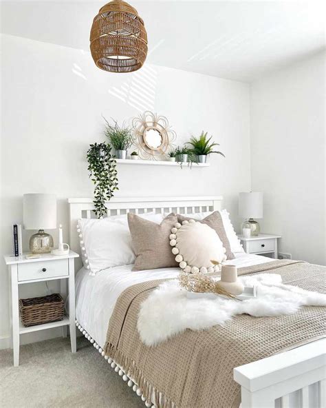 All White Small Bedroom Ideas