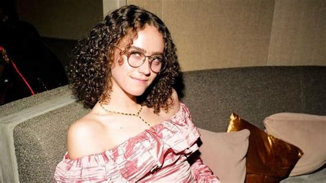 Who Is Ella Emhoff Kamala Harris Stepdaughter Gets Ready To Take Nyfw By Storm