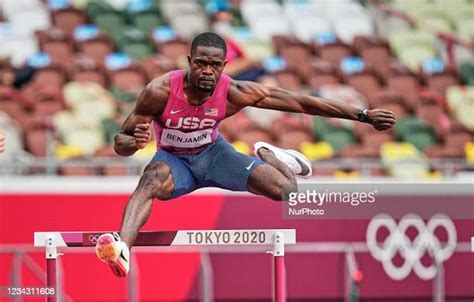 400 Meter Hurdles Photos And Premium High Res Pictures Getty Images