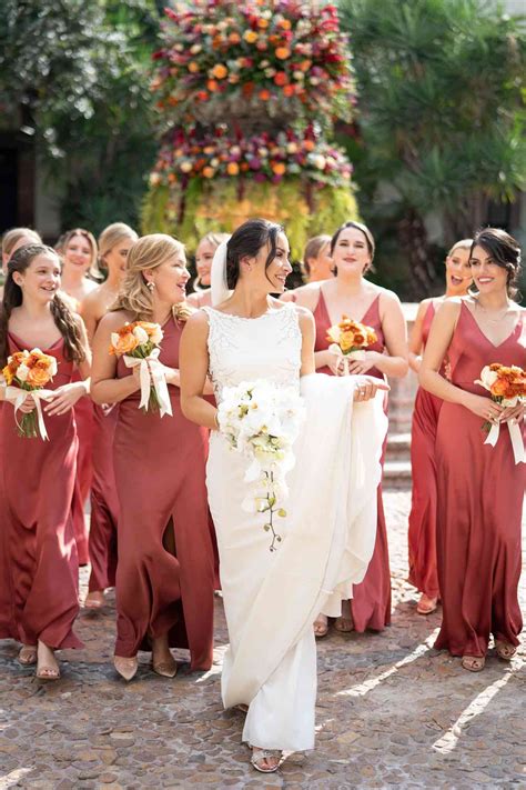 How To Plan A Red Themed Wedding