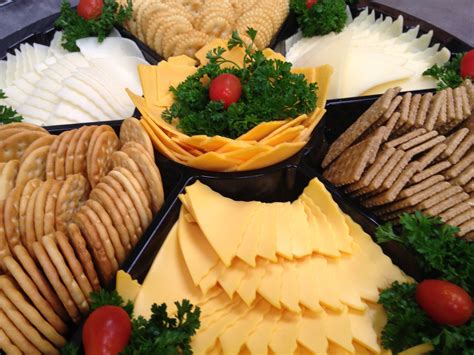 Miracle Mile Deli Cheese And Crackers Platter Cheese And Cracker Platter