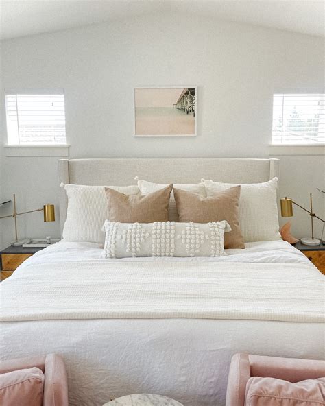 How To Place Decorative Pillows On A King Size Bed Hanaposy